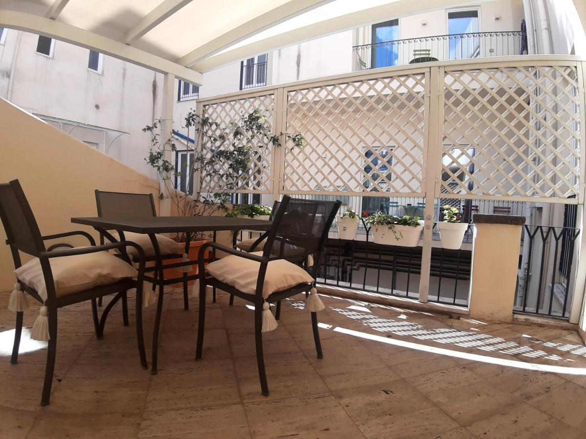 Piazza Venezia And Terrace Apartment Rom